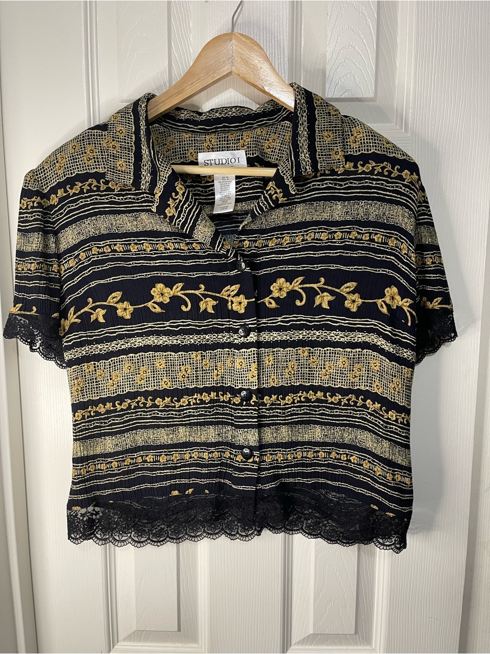 Black Gold Floral Y2K Vintage Boho Lace Trim Button Front Top Shoulder Pads 10P